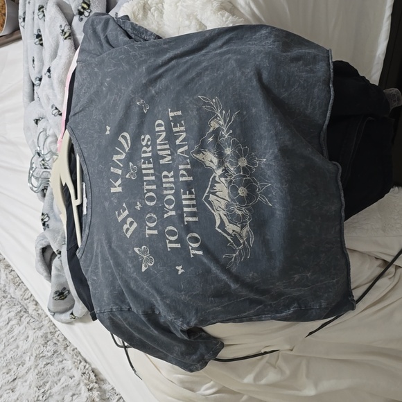 Tee - Picture 2 of 3